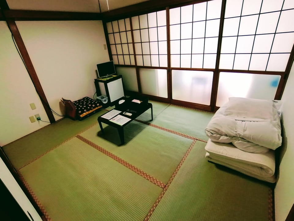 Bed, Living room, Seating area, Bedroom, towels