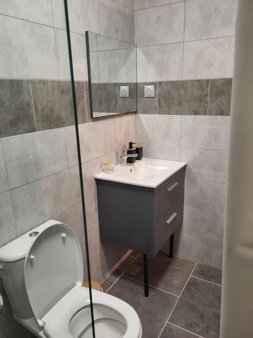 Toilet, Bathroom