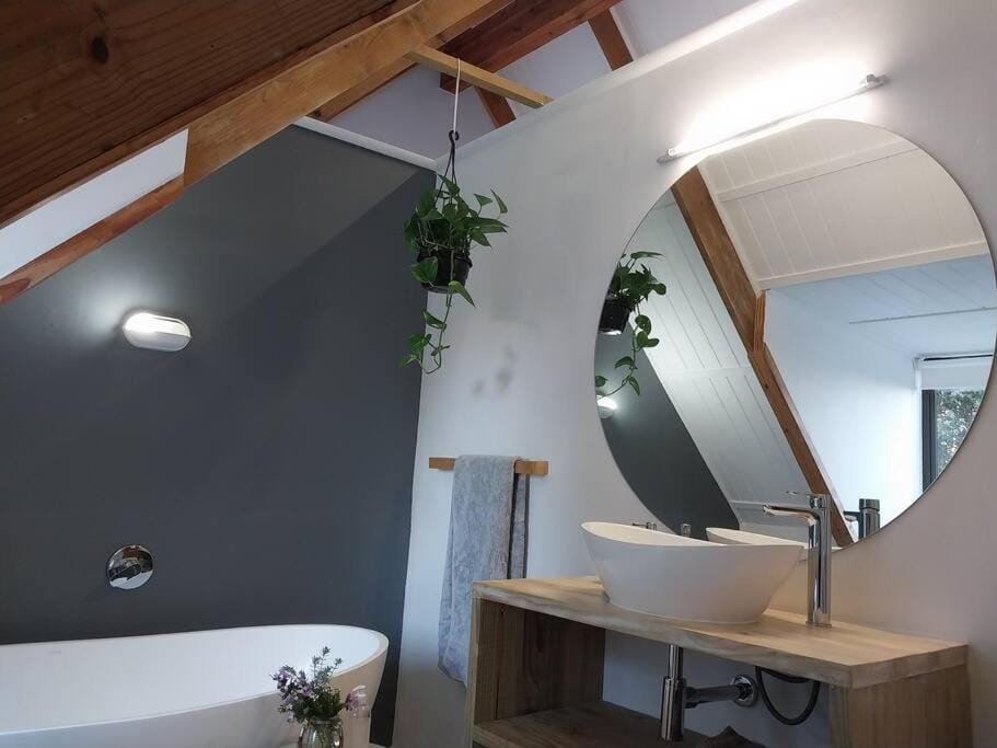 Hidden gem in bush 350m from main beach House in Western Cape