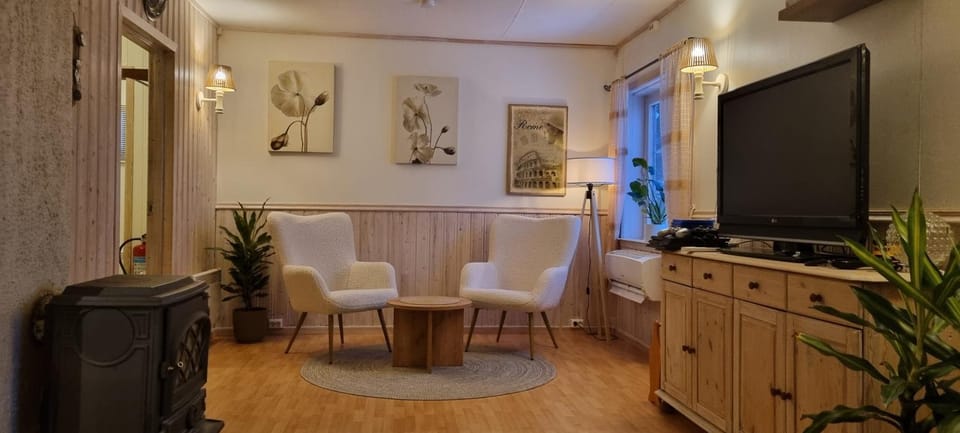 En liten hytte i Gryllefjord House in Nordland, Norway