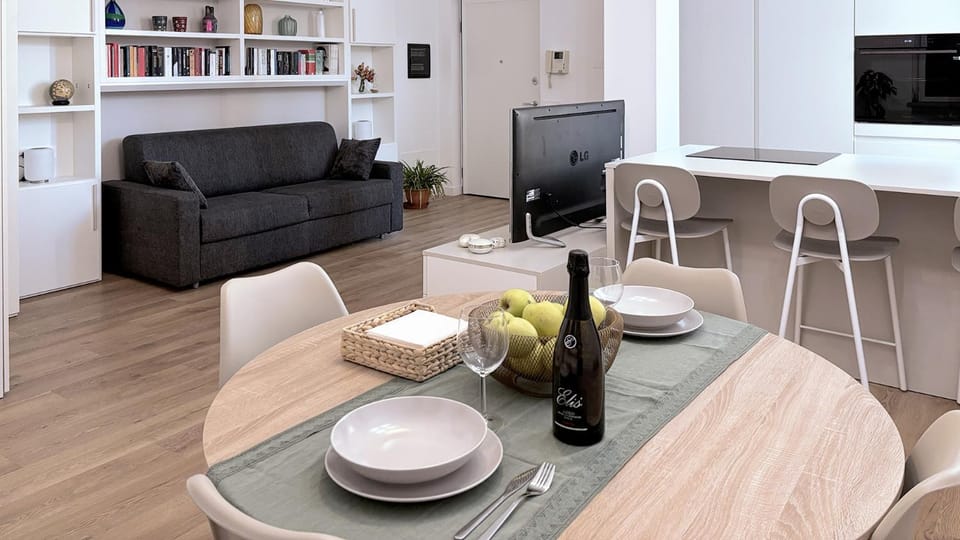 Living room, Seating area, Dining area