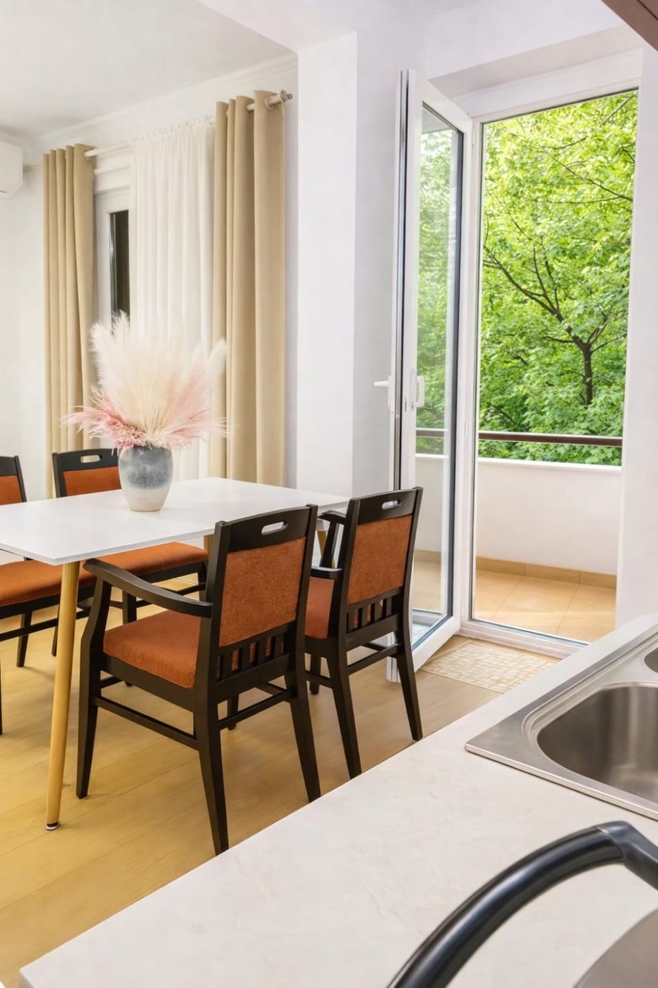 Premium apartament with balcony Apartment in Tirana