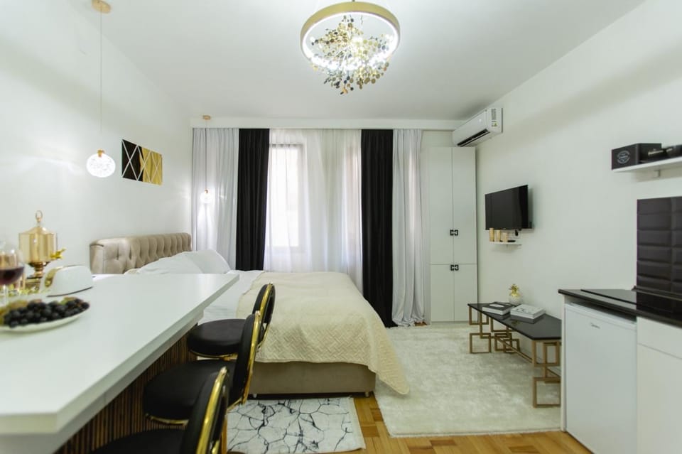 Golden Palace Apartment in Georgia