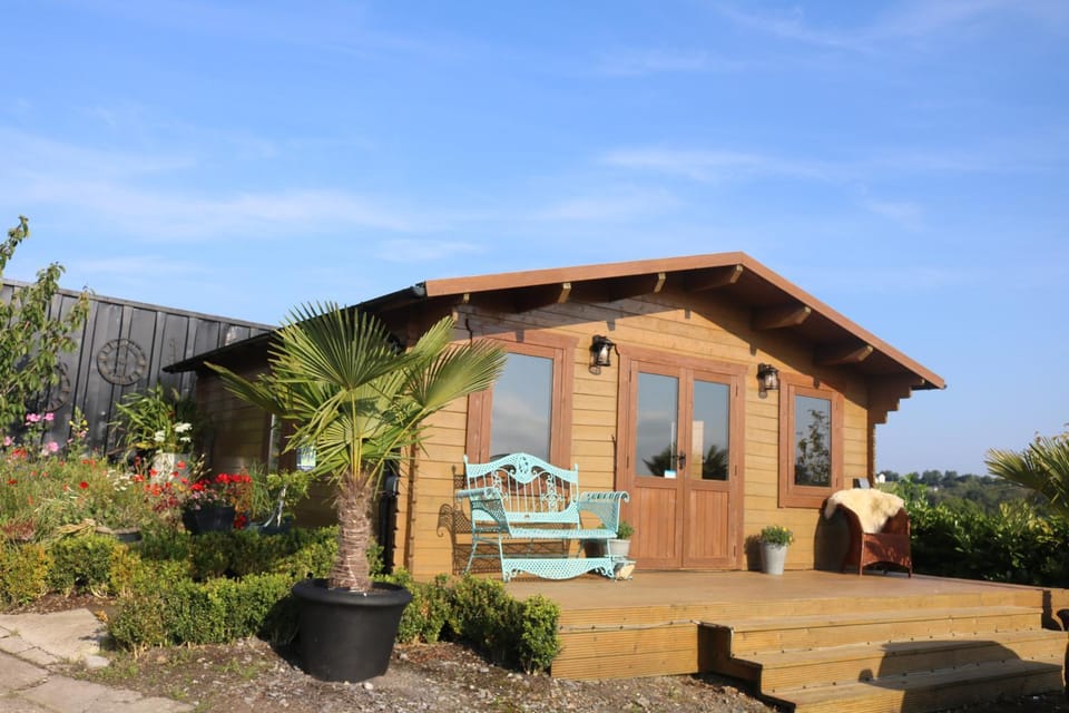 Property building, Spring, Garden, Garden view