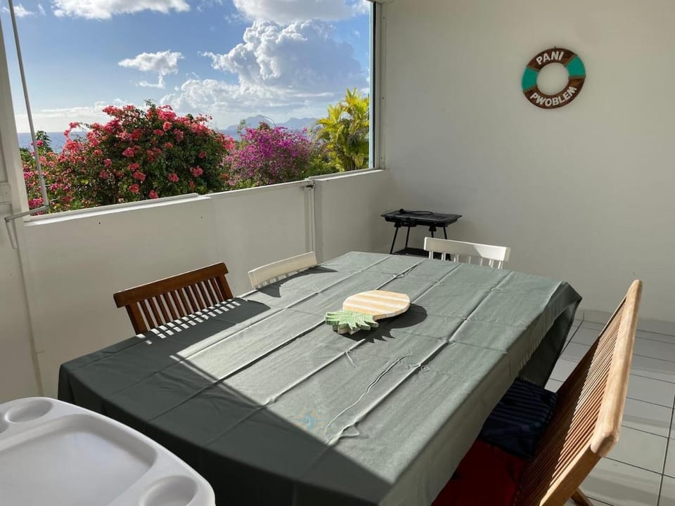 Le petit paradis perché d'Aurélie Apartment in Sainte-Anne
