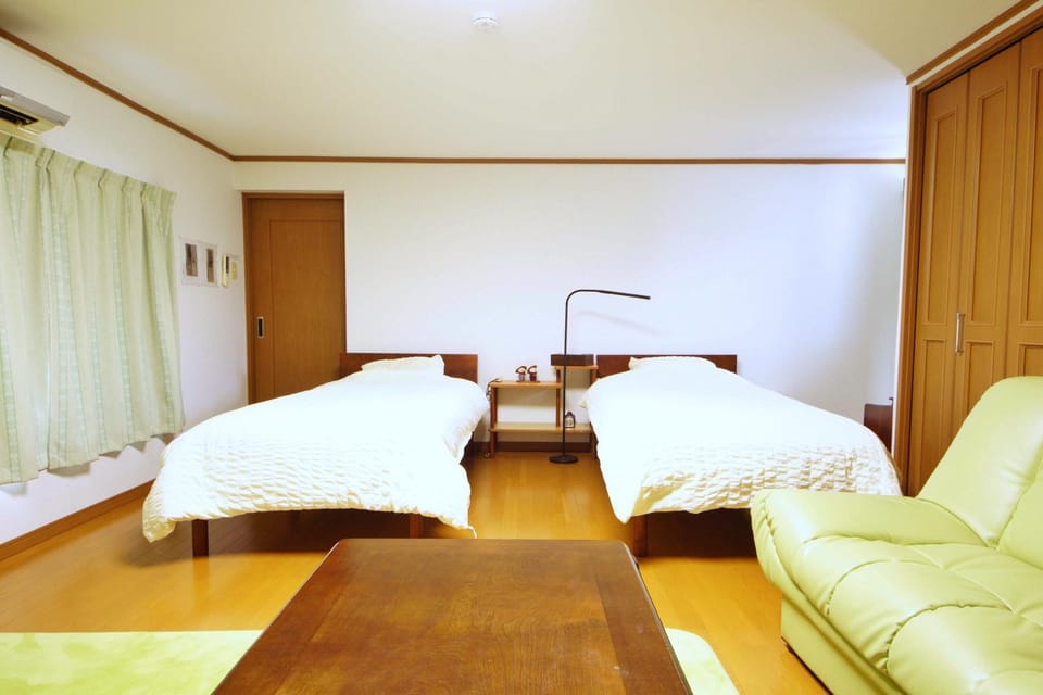 Remote Retreat Shikawa リモートリモート志川 House in Japan