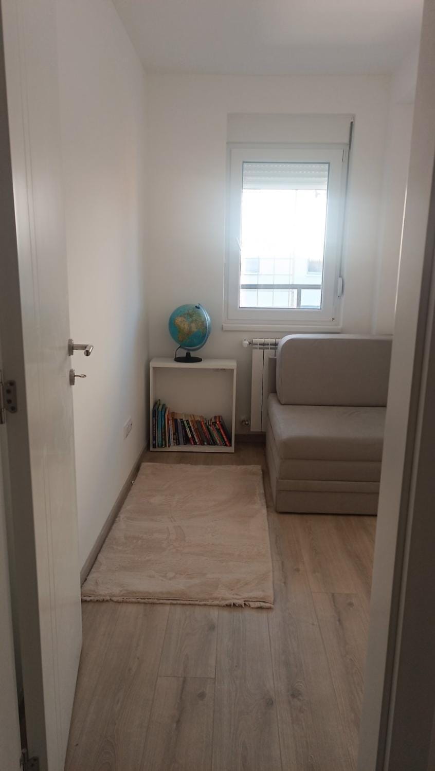 Seating area, Bedroom