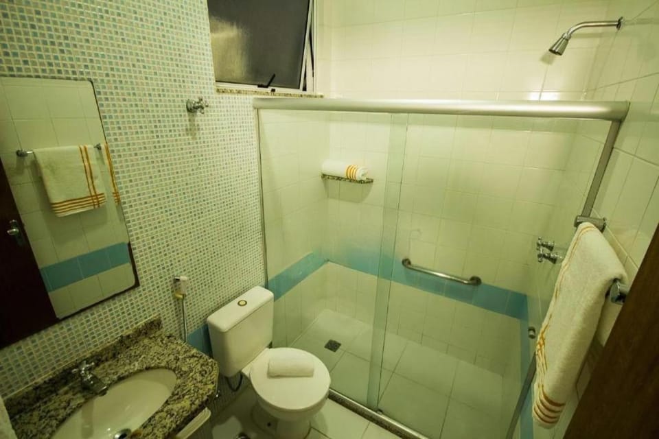 Apartamento em Cabo Frio- 200m da praia do forte Apartment in Cabo Frio