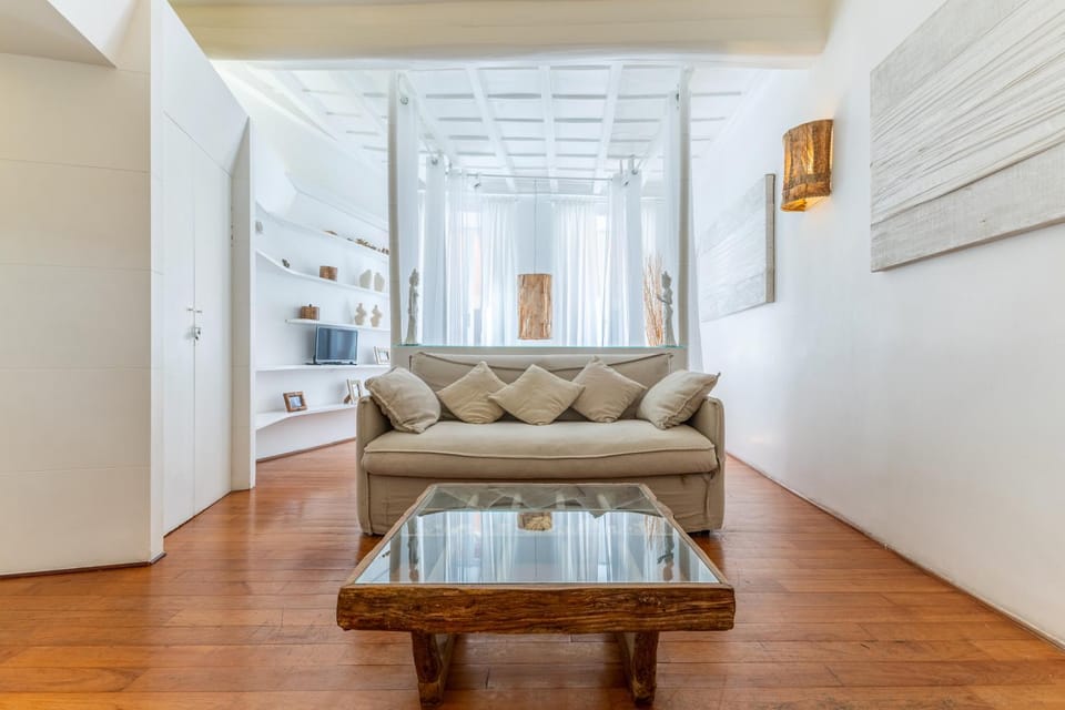 Lounge or bar
