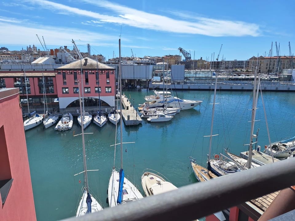 Acquarium dream apartment kate Apartment in Genoa