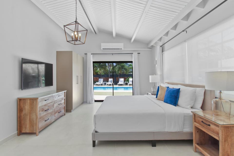 Bocobay Beach House with Pool Villa in Noord