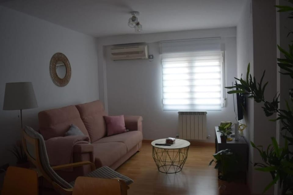 Inmejorable Apartamento cerca Estación Delicias con GARAJE Apartment in Zaragoza