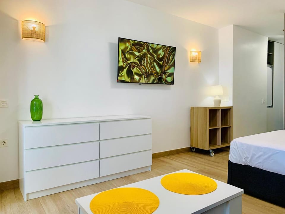 TV and multimedia, Bedroom
