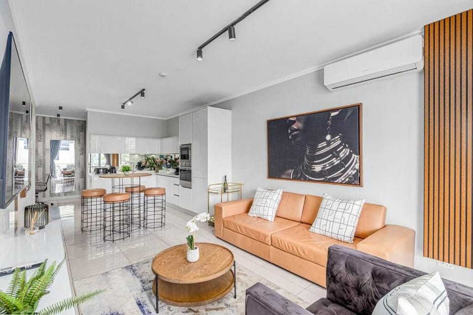 2 Bed Luxury Apartment, Ellipse, Waterfall Apartment in Sandton