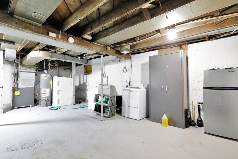 laundry, washing machine, dryer