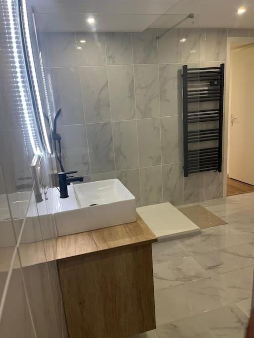 Hébergement - Limonest Apartment in Auvergne-Rhône-Alpes