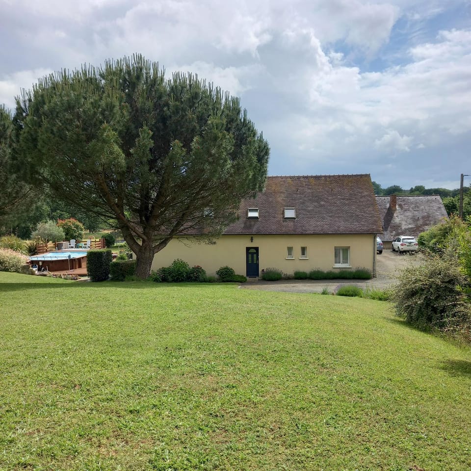 4 Chambres et dortoir 5x90 Vacation rental in Pays de la Loire