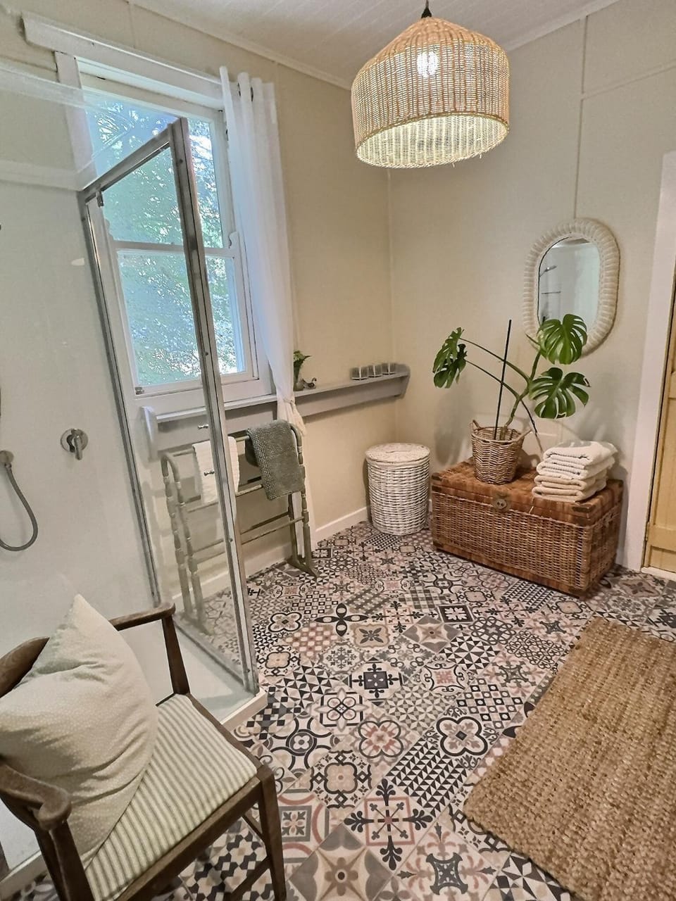 Shower, Bathroom