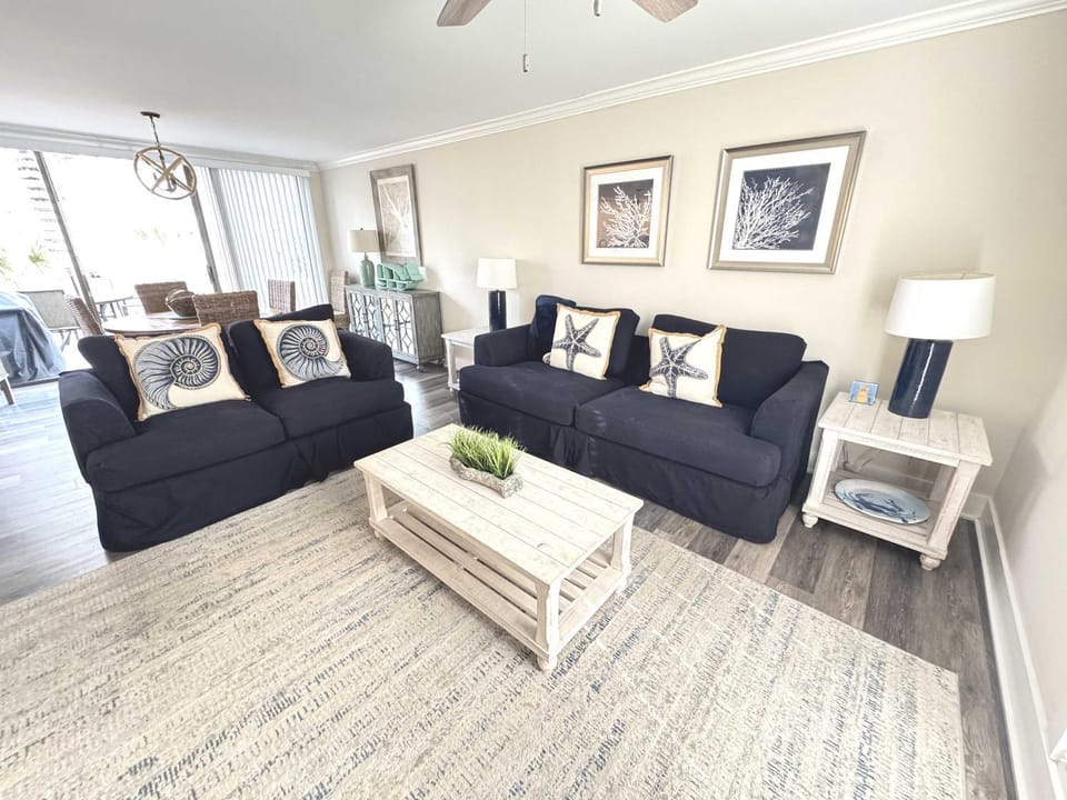Beautiful Seascape Beach Villa -upgraded 2 bd 2 ba House in North Forest Beach