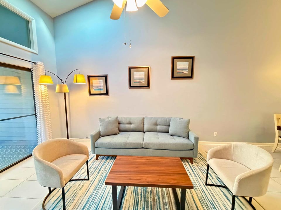 Walk to the Beach - 3 bed 3 bath beach Villa - 8006 Treetops House in South Forest Beach