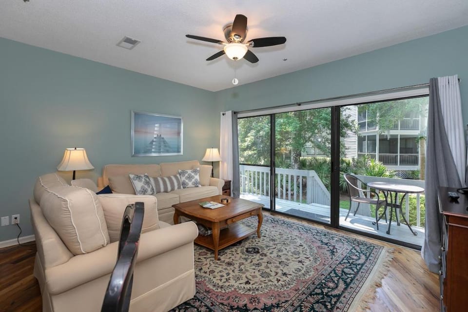 Pet Friendly Beach Life Villa 2 bed 2 & one half baths House in South Forest Beach