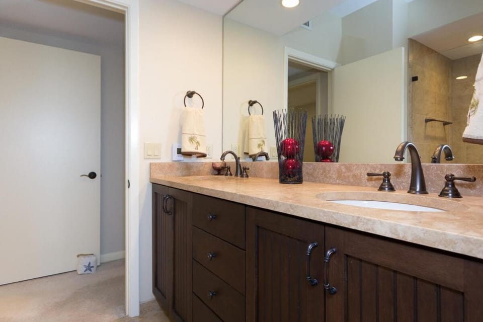 Beautiful 2 Bed2 Bath Shelter Cove Anchorage Villa House in Hilton Head Island