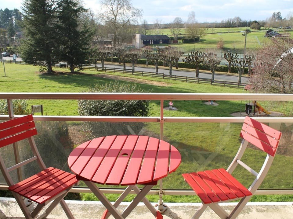 T2 près des Thermes du Connétable avec balcon et Wi-Fi - FR-1-541-126 Apartment in Nouvelle-Aquitaine