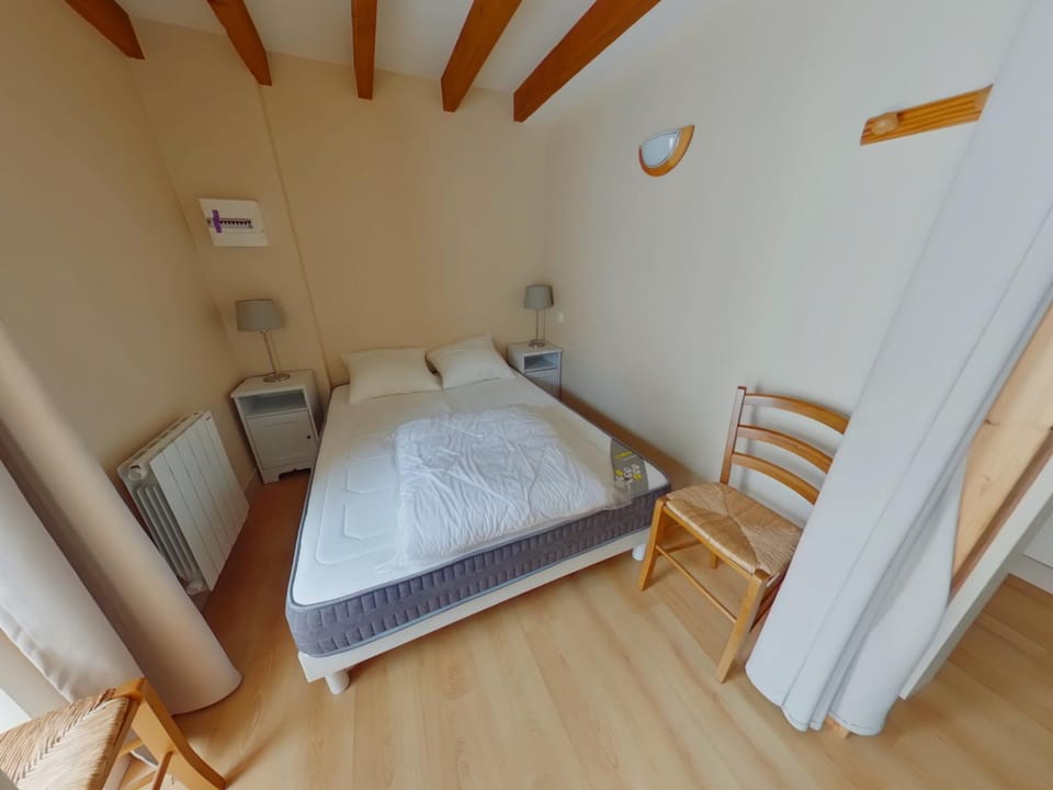 Appartement cosy 70m² avec WIFI près des Thermes Saint Roch - FR-1-541-141 Apartment in Nouvelle-Aquitaine