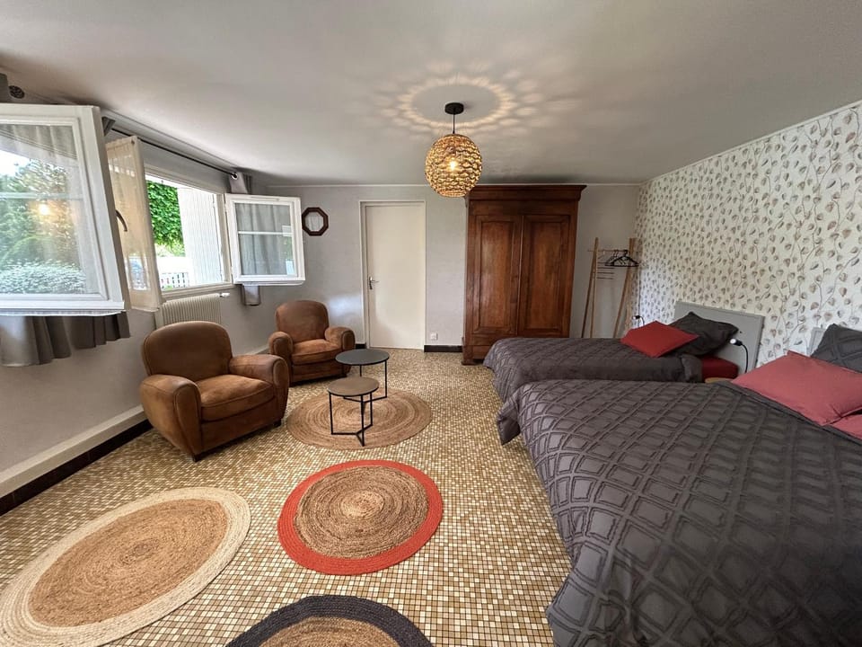 Appartement centre-ville La Roche-Posay, jardin, terrasse, WIFI, lave-vaisselle - FR-1-541-147 Apartment in Nouvelle-Aquitaine