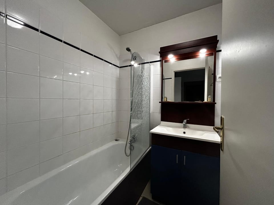 Appartement T3 avec piscine et WIFI près des Thermes - FR-1-541-149 Apartment in Nouvelle-Aquitaine