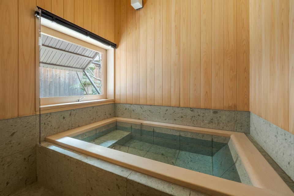 Bathroom, Bath