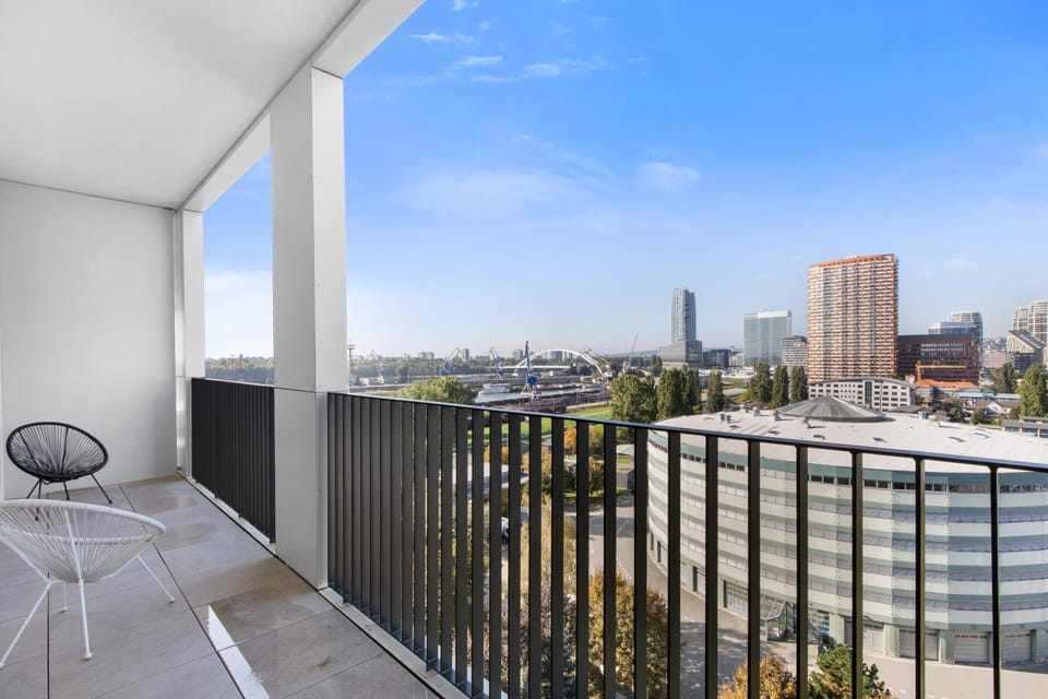 Day, View (from property/room), Balcony/Terrace, City view