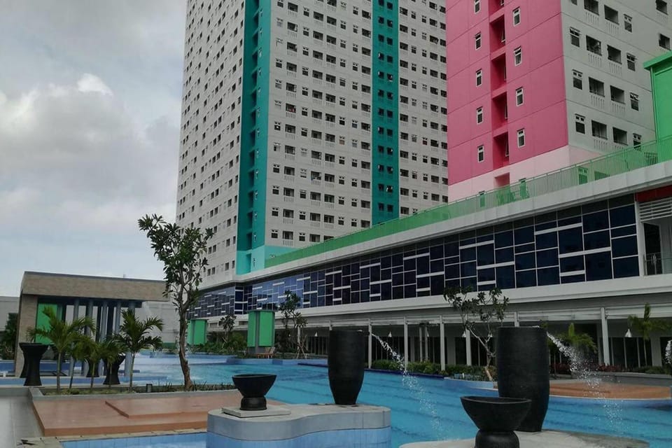 Property building, Swimming pool
