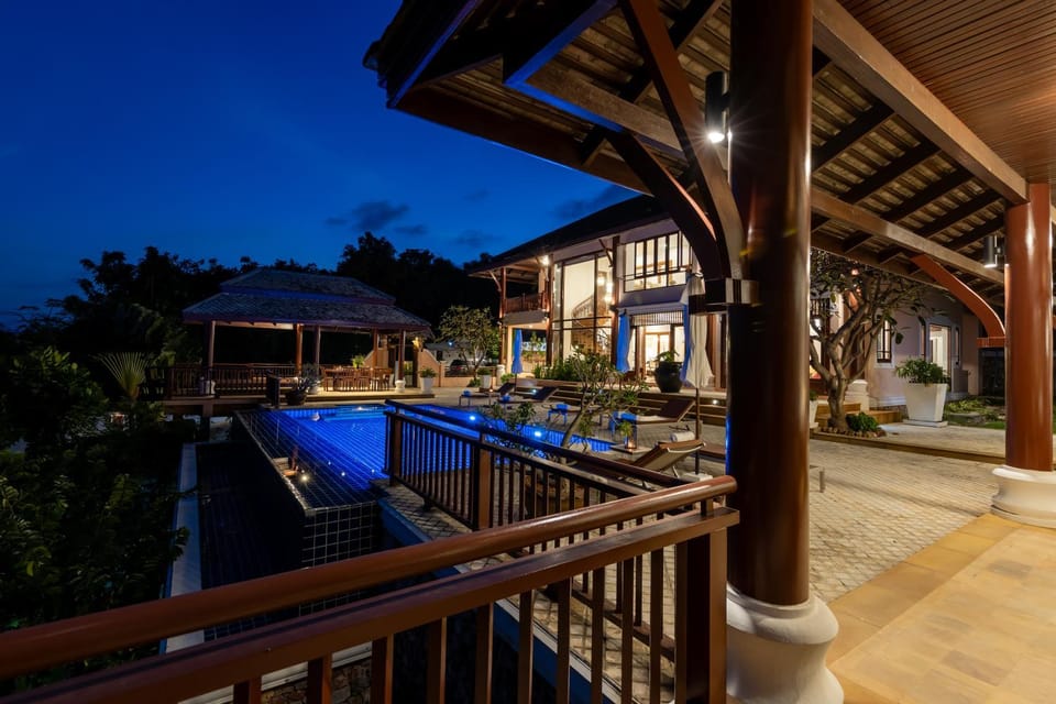 Property building, Night, Swimming pool, sunbed