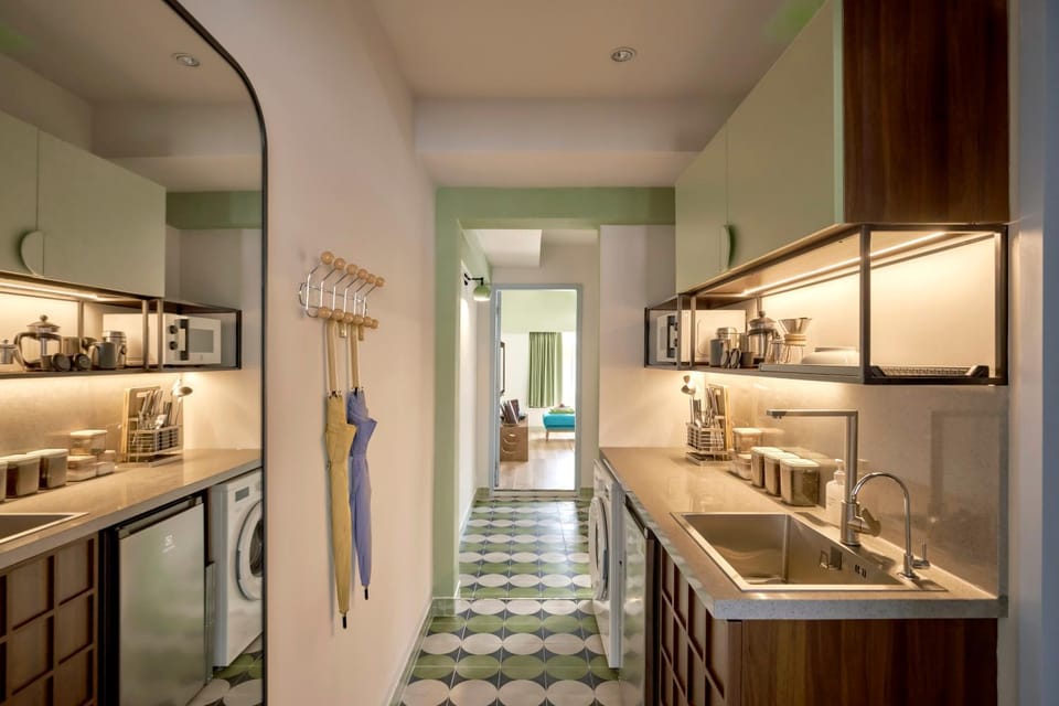 Kitchen or kitchenette