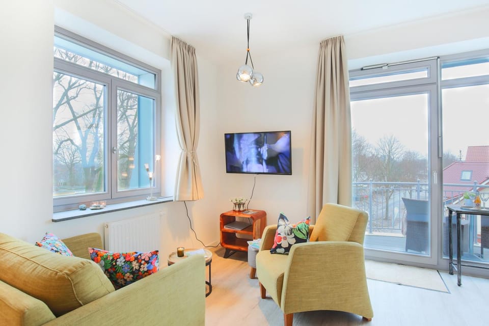 TV and multimedia, Photo of the whole room