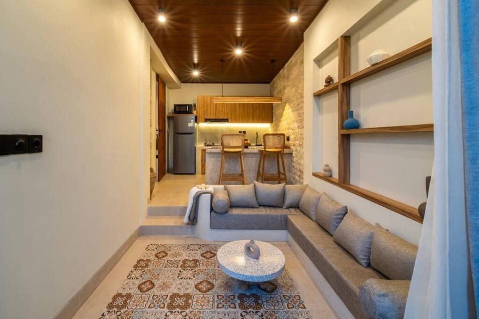 Kitchen or kitchenette, Living room, Seating area