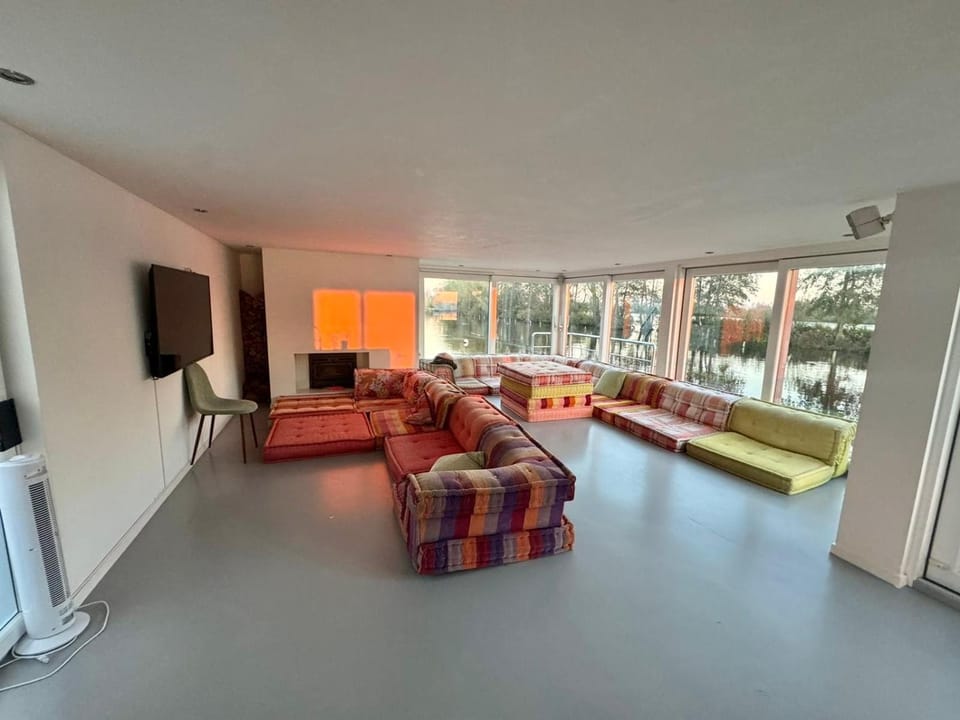 FLOATING Villa Villa in North Holland (province)
