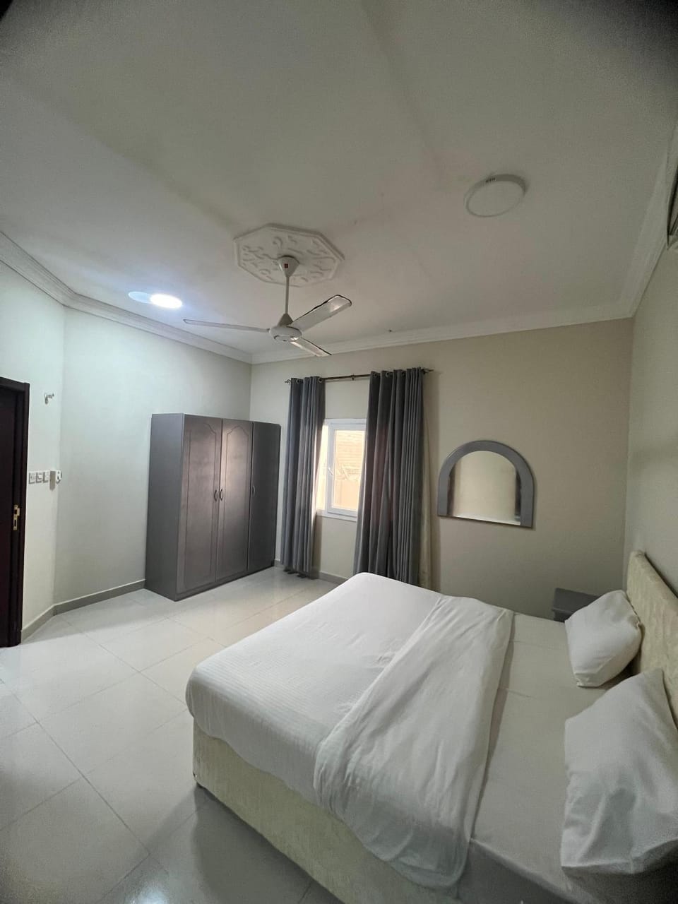 Bed, Photo of the whole room, Bedroom, wardrobe