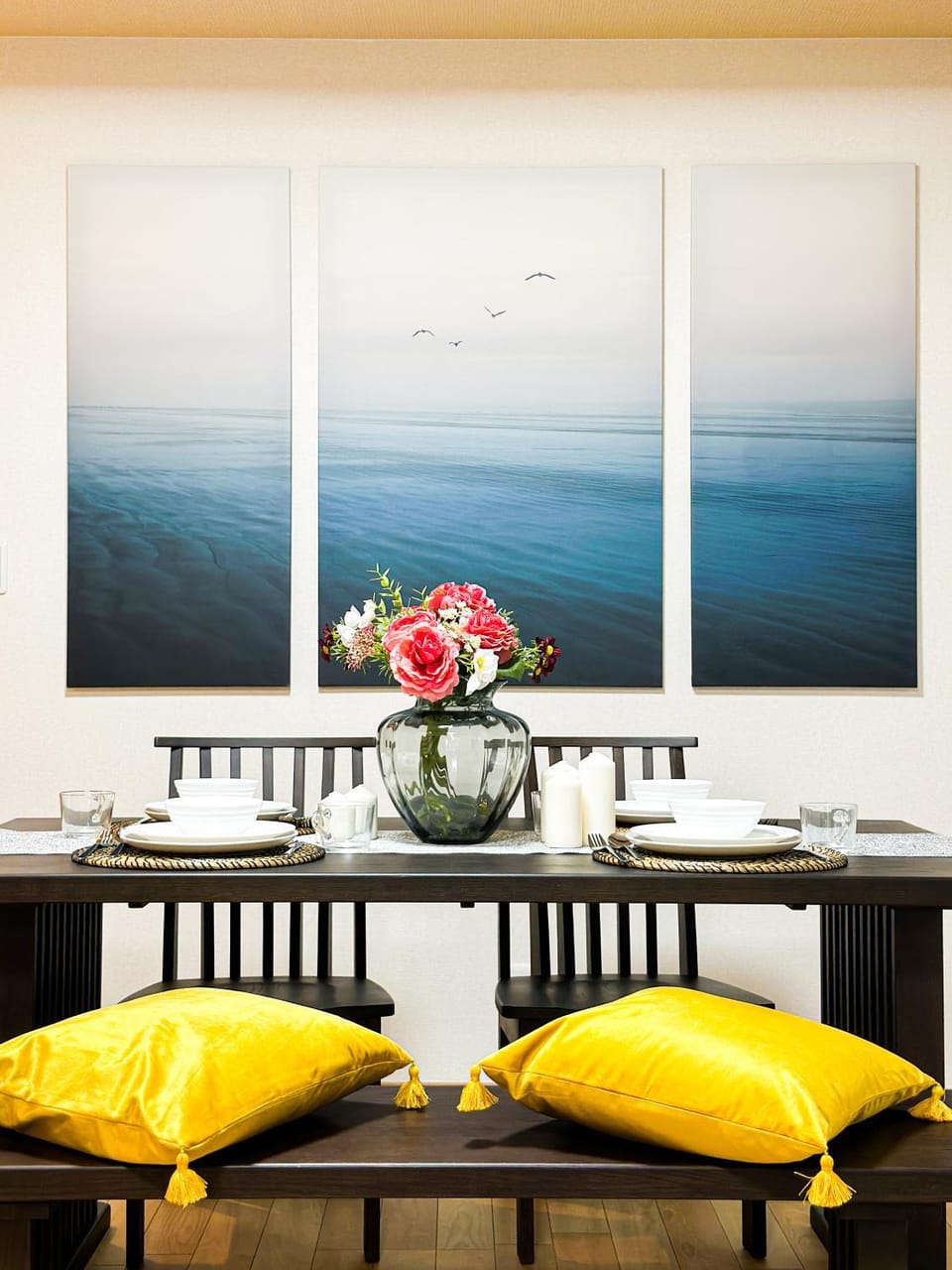 Living room, Dining area