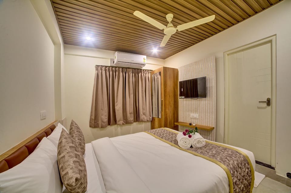 Bedroom, air conditioner