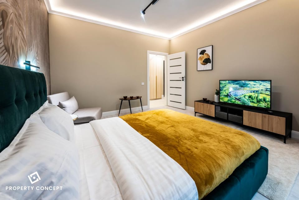 Communal lounge/ TV room, Bed, TV and multimedia, Photo of the whole room, Evening entertainment, Bedroom