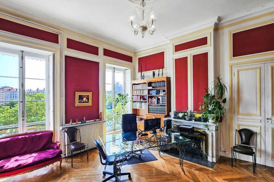Le Quai Lassagne Apartment in Lyon