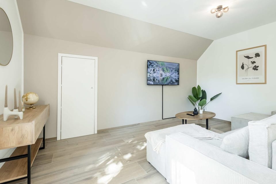 City-Suite I WiFi I BBQ I TV I Terrasse Apartment in North Rhine-Westphalia