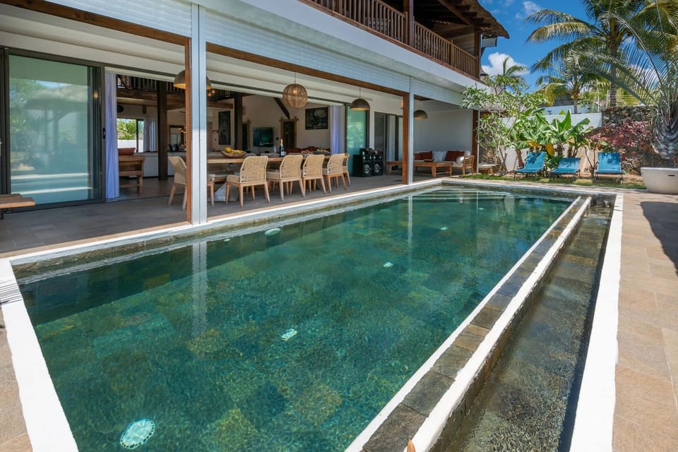 Ultra Luxe Villa 6 Bed Island Hideaway Grand Bay Villa in Grand Baie