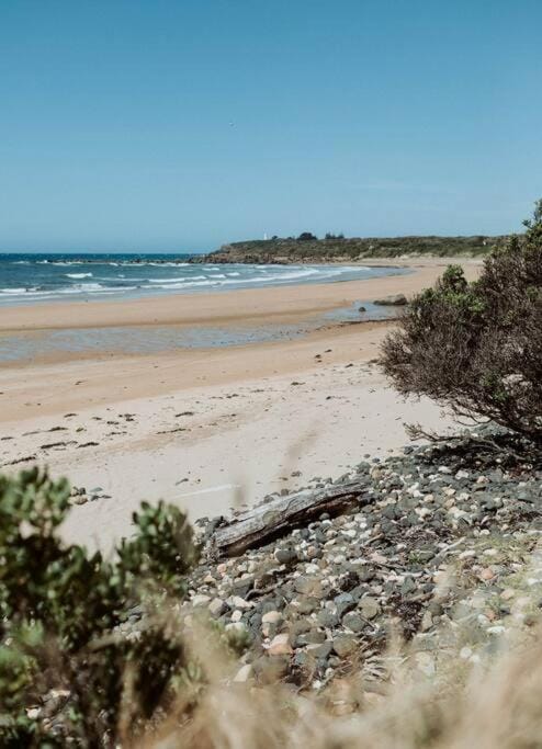 Coles on James Apartment in Devonport