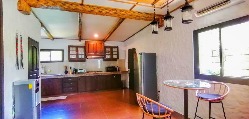 Bathroom, Kitchen or kitchenette, kitchen