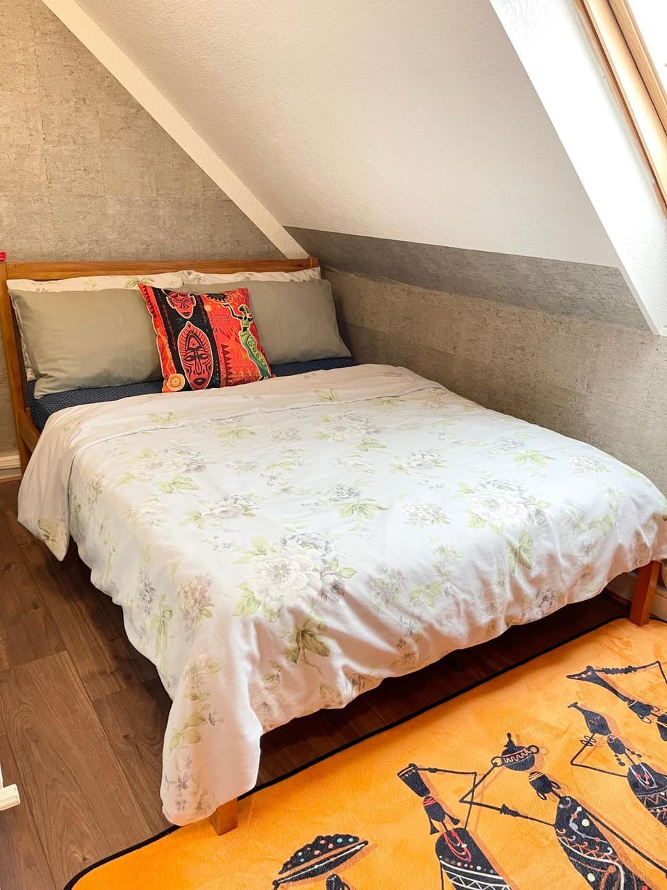 Crescent Loft Apartment - 1 bed Apartment in Ilford