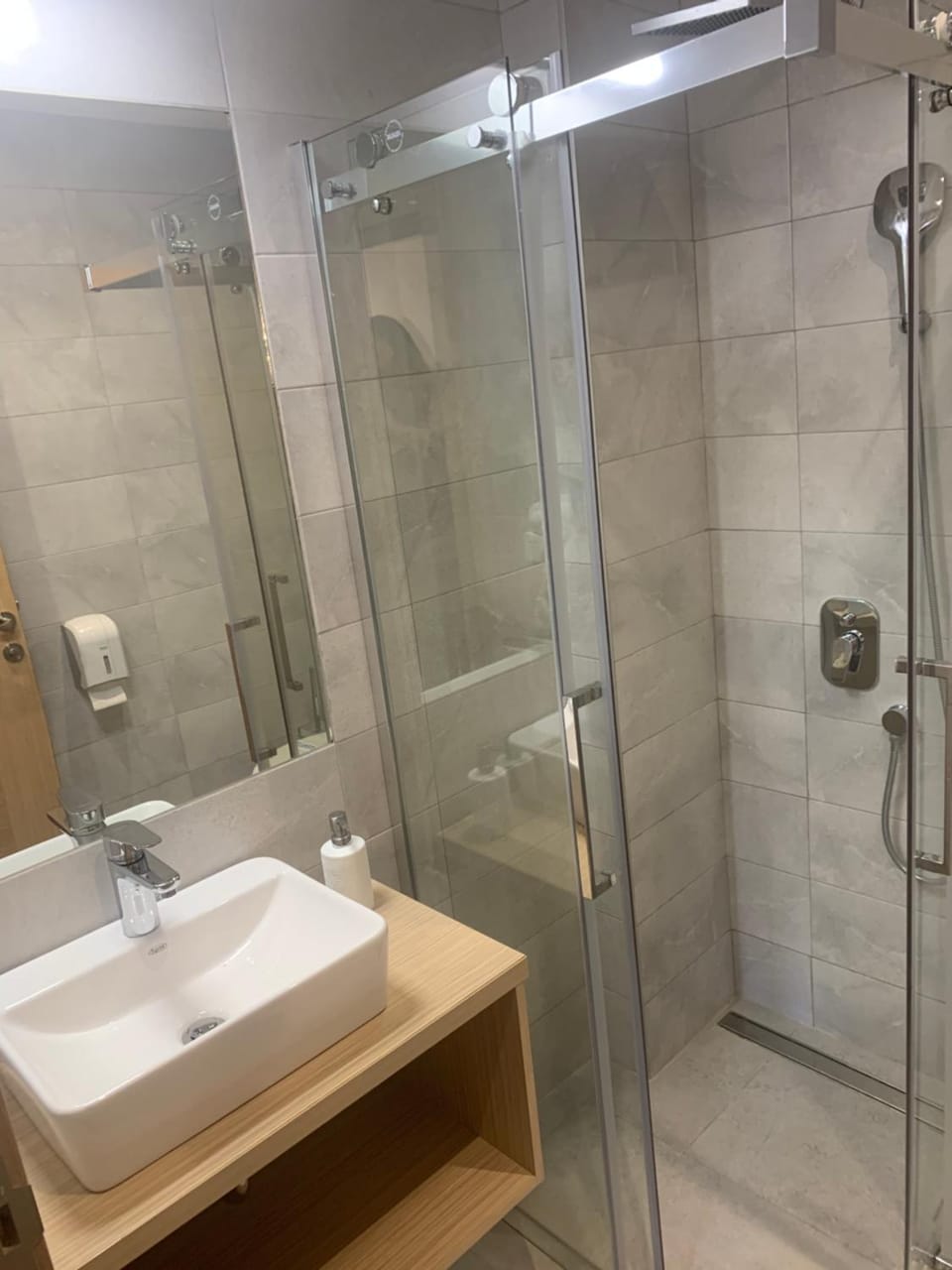 Garni hotel Vir Bed and Breakfast in Serbia