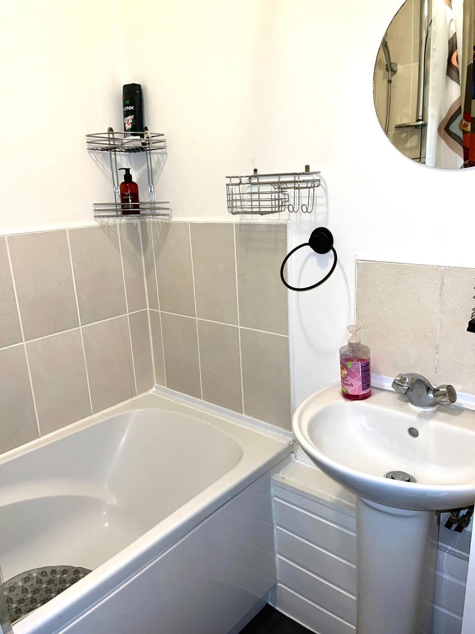 Crescent 1 bed Apartment Apartment in Ilford